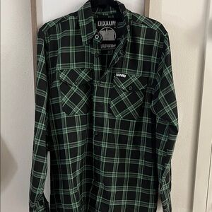 DIXXON Men's Black and Green Checkered Shirt